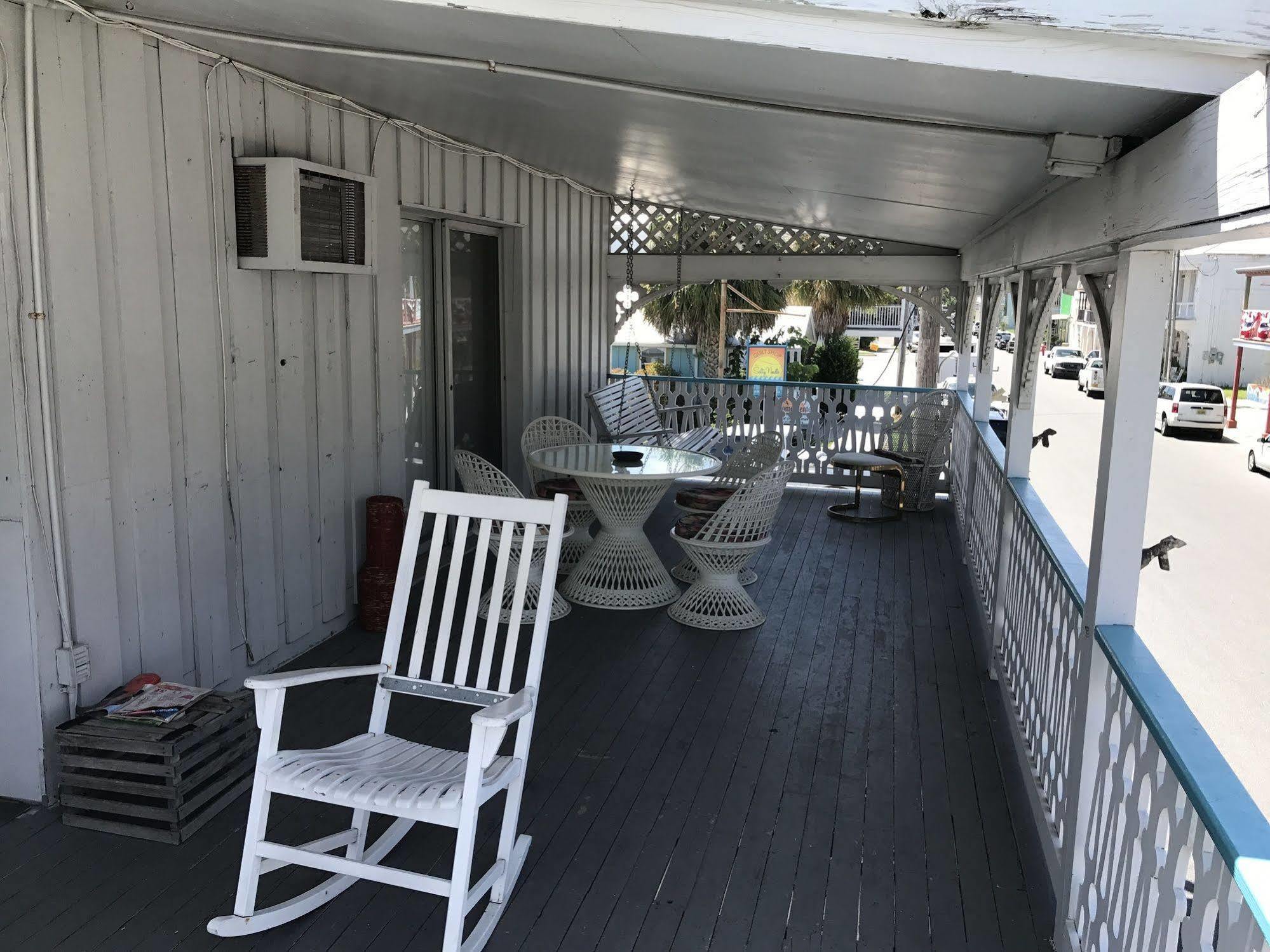 Cedar Inn Cedar Key Kültér fotó